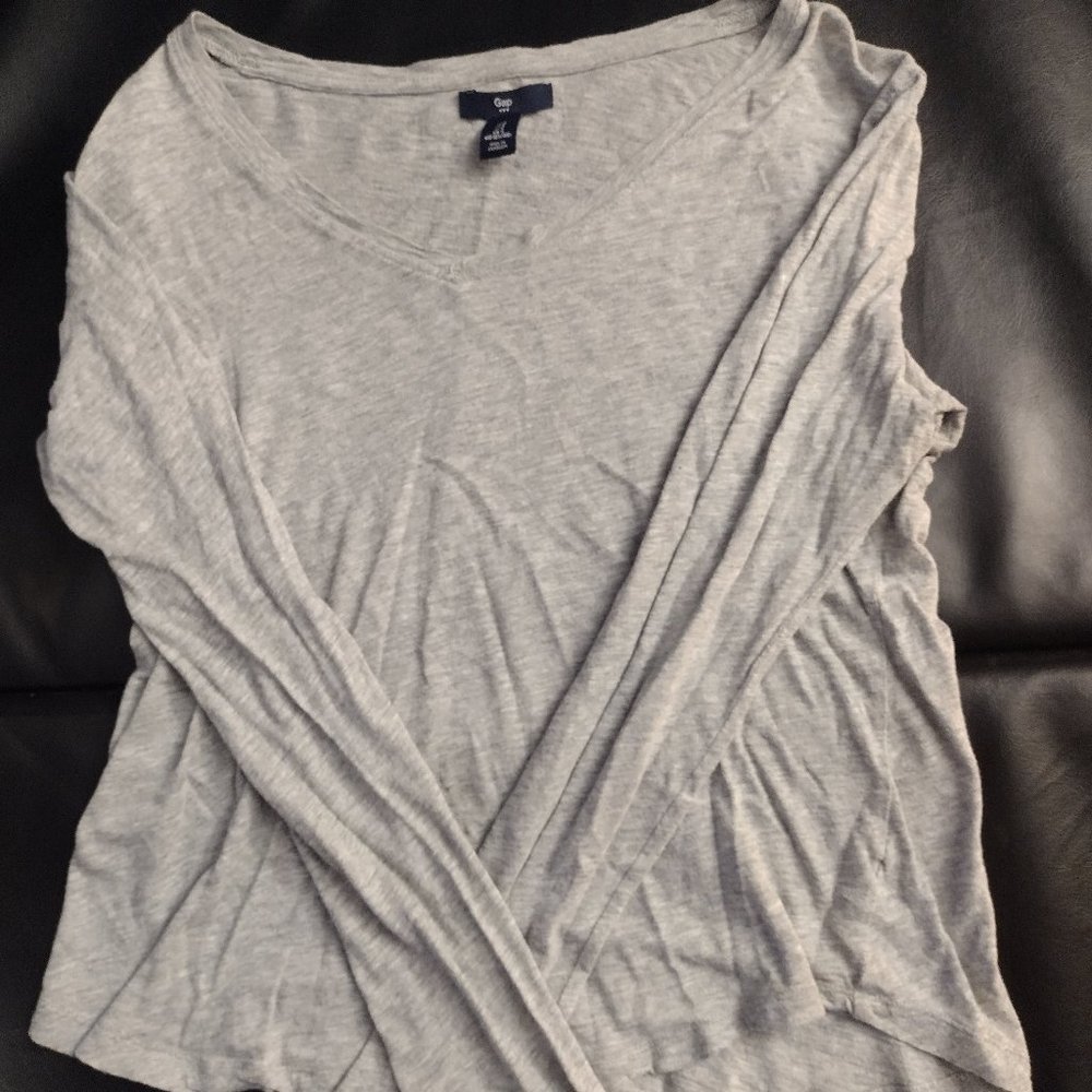 Gap Long-sleeve Tee Size S